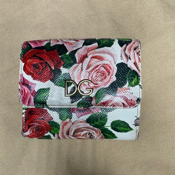 Rare Dolce and Gabbana Compact Wallet - Picture 2 of 10